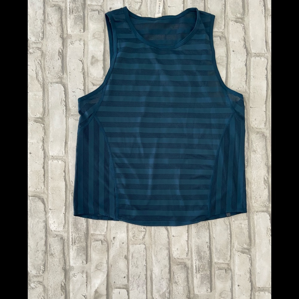 Lululemon blue mesh top